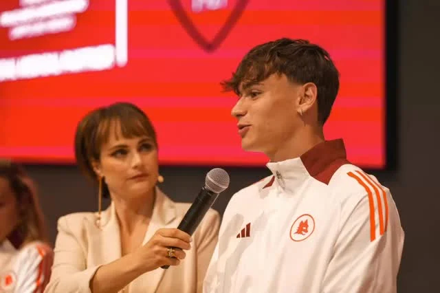 L’altro giorno al @ucbm_roma per l’incontro, “Quale sport per un futuro di speranza? 
.
.
@paolomassimocampogrande @niccolopisilli @giadagreggi @officialasroma #instagood #love #photography #instagram #photooftheday #follo #instadaily #likeslikeslikes #instalike #instamood @policlinicocampusbiomedico